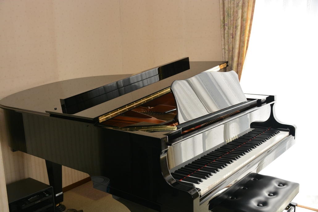 Advantages of acoustic piano